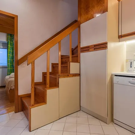 Daire Lovesome In By Lovelystay *