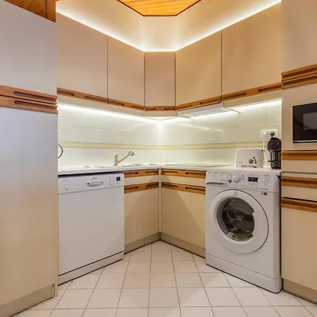 Lovesome In By Lovelystay *